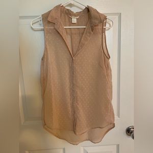 Sleeveless button up shirt